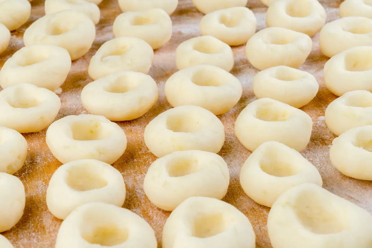 Ile kcal ma kluska śląska? Zaskakujące fakty o kaloriach!