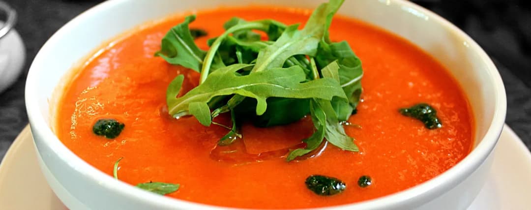 Czy zupa tuczy? Odkryj prawdę o kaloriach i diecie odchudzającej